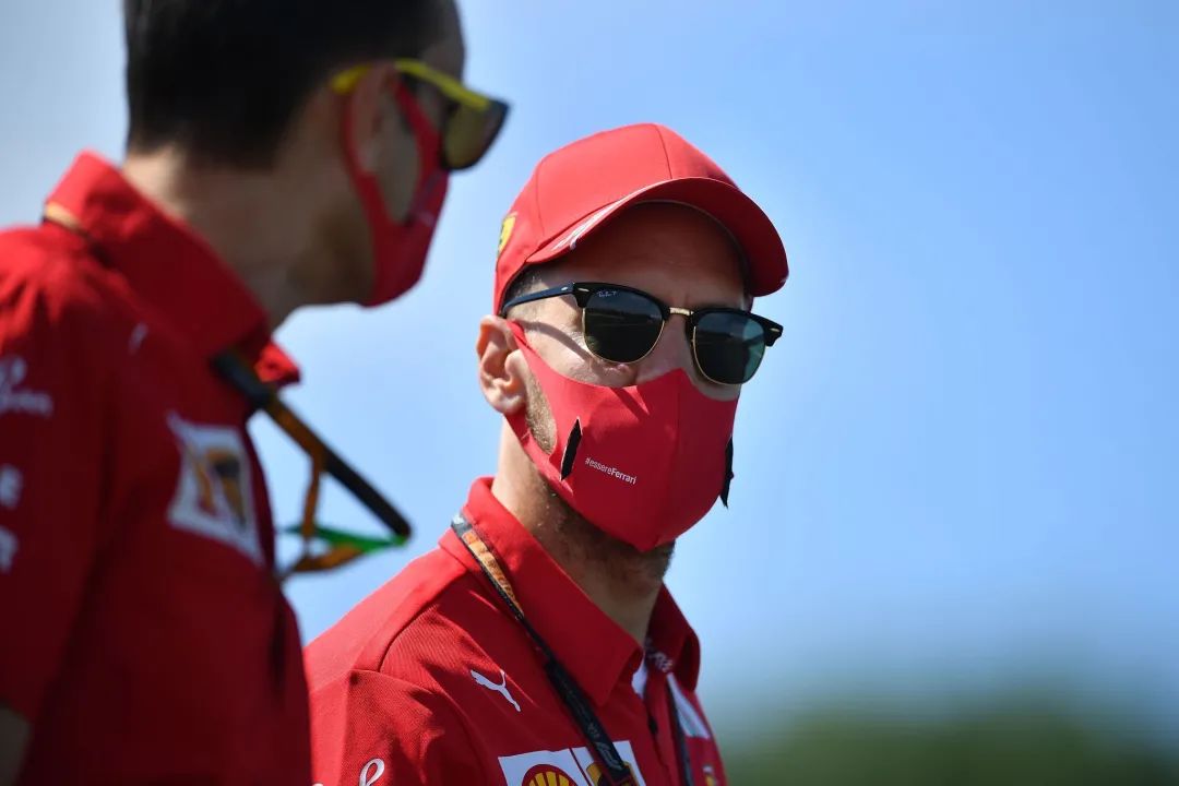 梅赛德斯逆转雷诺车队，佩雷兹高光表现