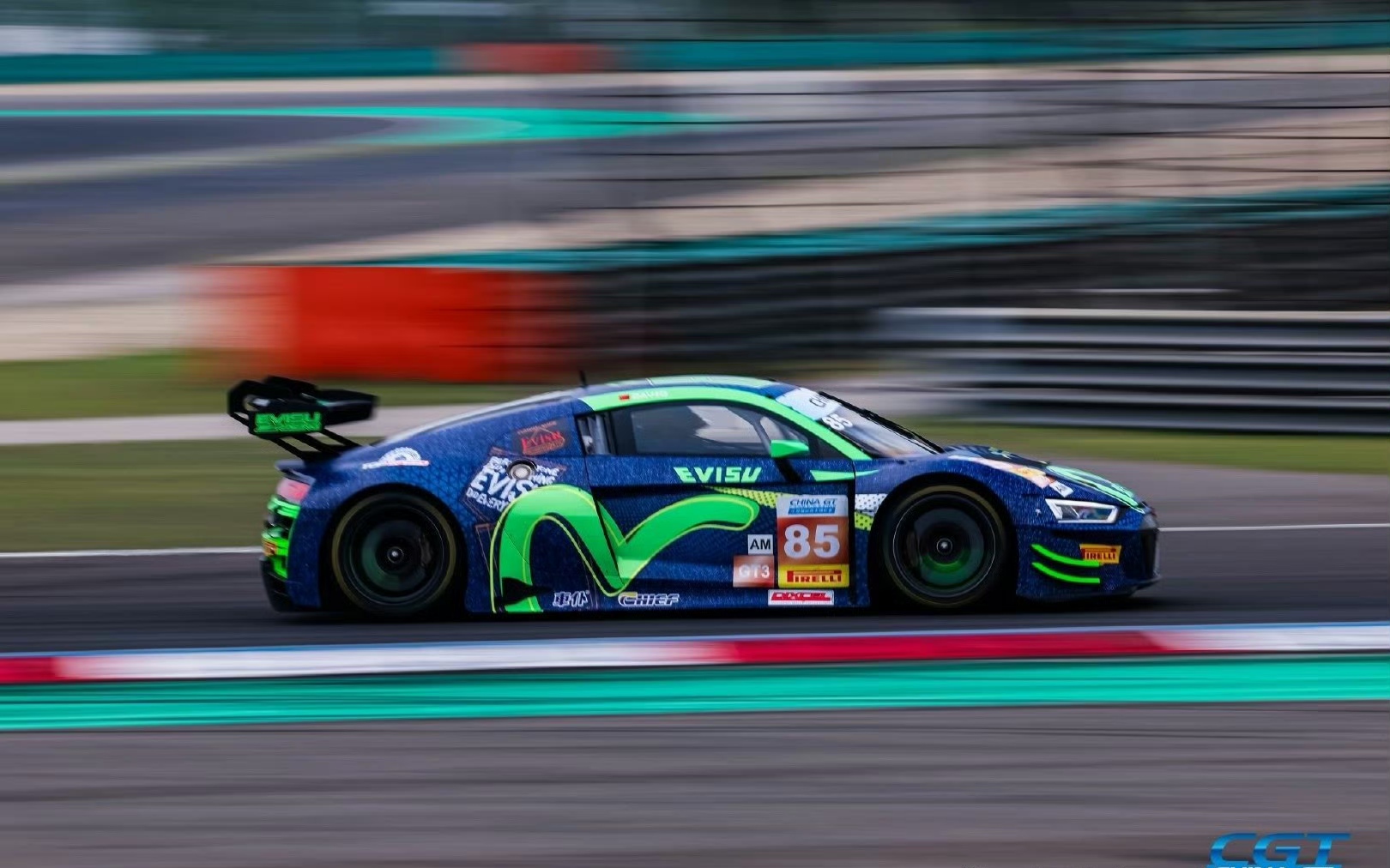 开云体育登录-梅赛德斯横扫红牛车队，阿隆索点燃赛场