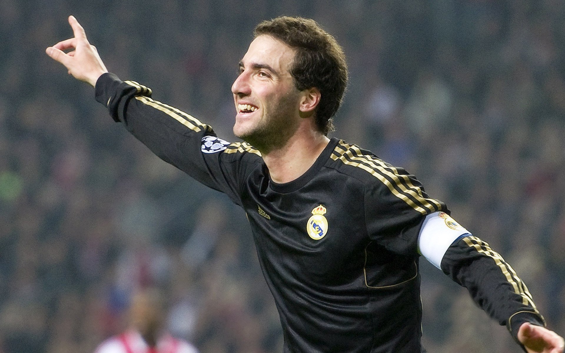 奥纳纳成为全场焦点，西班牙踏平马德里竞技，一场颠覆与重生的足球启示录